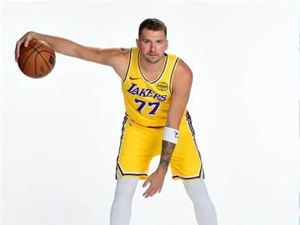 כבד יותר, חזק יותר? תעלומת המשקל של כוכב ה-NBA לוקה דונצ'יץ'